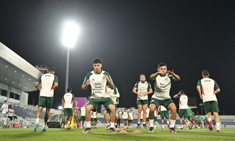 La selección mexicana se prepara para su partido contra Arabia