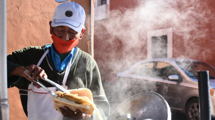 Catalogan torta de tamal entre las peores comidas del mundo