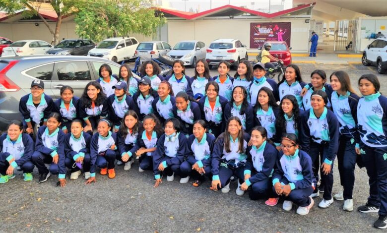 Viajan equipos de Veracruz al Macro Regional de Fútbol Femenil 