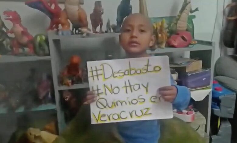 “Desabasto de medicamentos es real”: madres con niños con cáncer