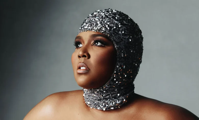 Lizzo realiza una protesta en vivo por defensa a las drag queens