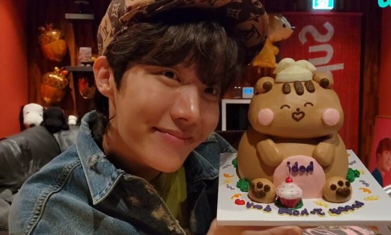 J-Hope de BTS hace en vivo para celebrar su cumpleaños con army