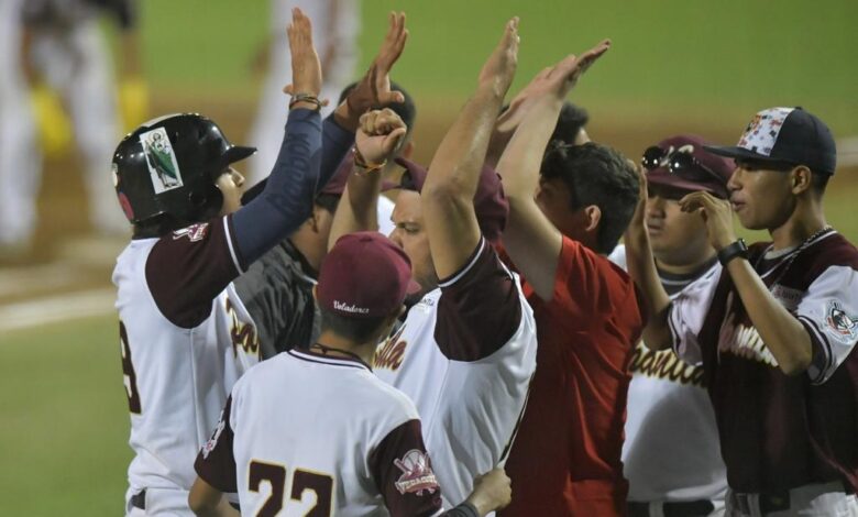 Exitosa promoción del deporte con la Liga Invernal de Béisbol; el campeón, Papantla