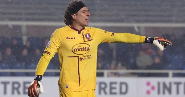 Prensa italiana defiende a Memo Ochoa pese a la goleada del Salernitana