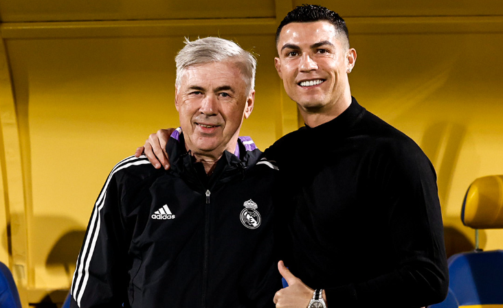 Cristiano Ronaldo visita el entrenamiento del Real Madrid en las instalaciones del Al Nassr