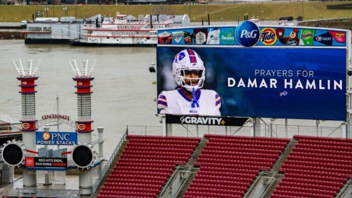 Damar Hamlin da señales de “mejoría”, informaron los Buffalo Bills