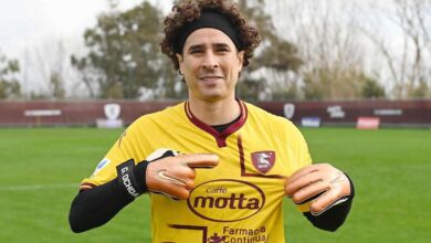 El Salernitana de la Serie A de Italia presenta a Memo Ochoa como su nuevo futbolista