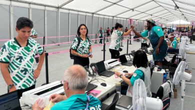 Equipo mexicano de tiro con arco llega a Villa Olímpica