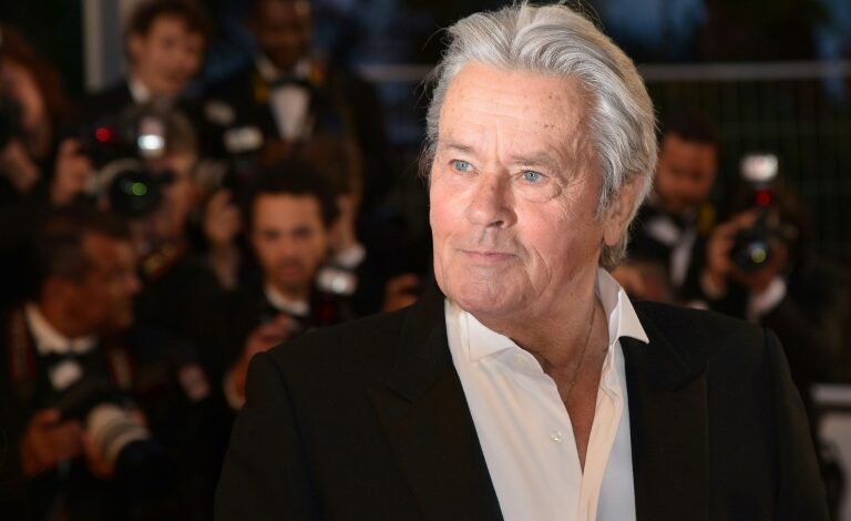 Fallece Alain Delon leyenda del cine francés