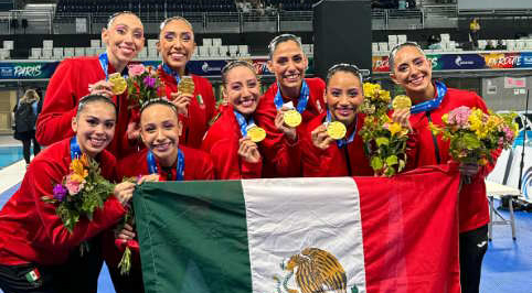 Equipo de natación artística mexicano realiza su último ensayo previo a los Juegos Olímpicos de París 2024