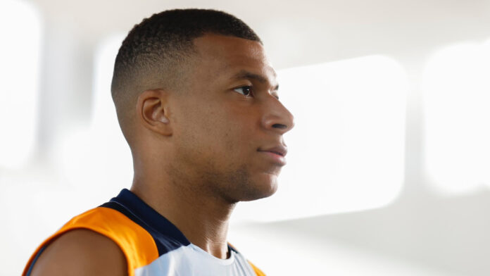 Francia descarta a Mbappé para Liga de Naciones tras lesión