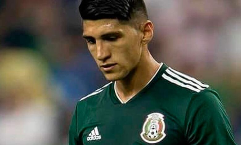 Alan Pulido arremete contra la Selección Mexicana